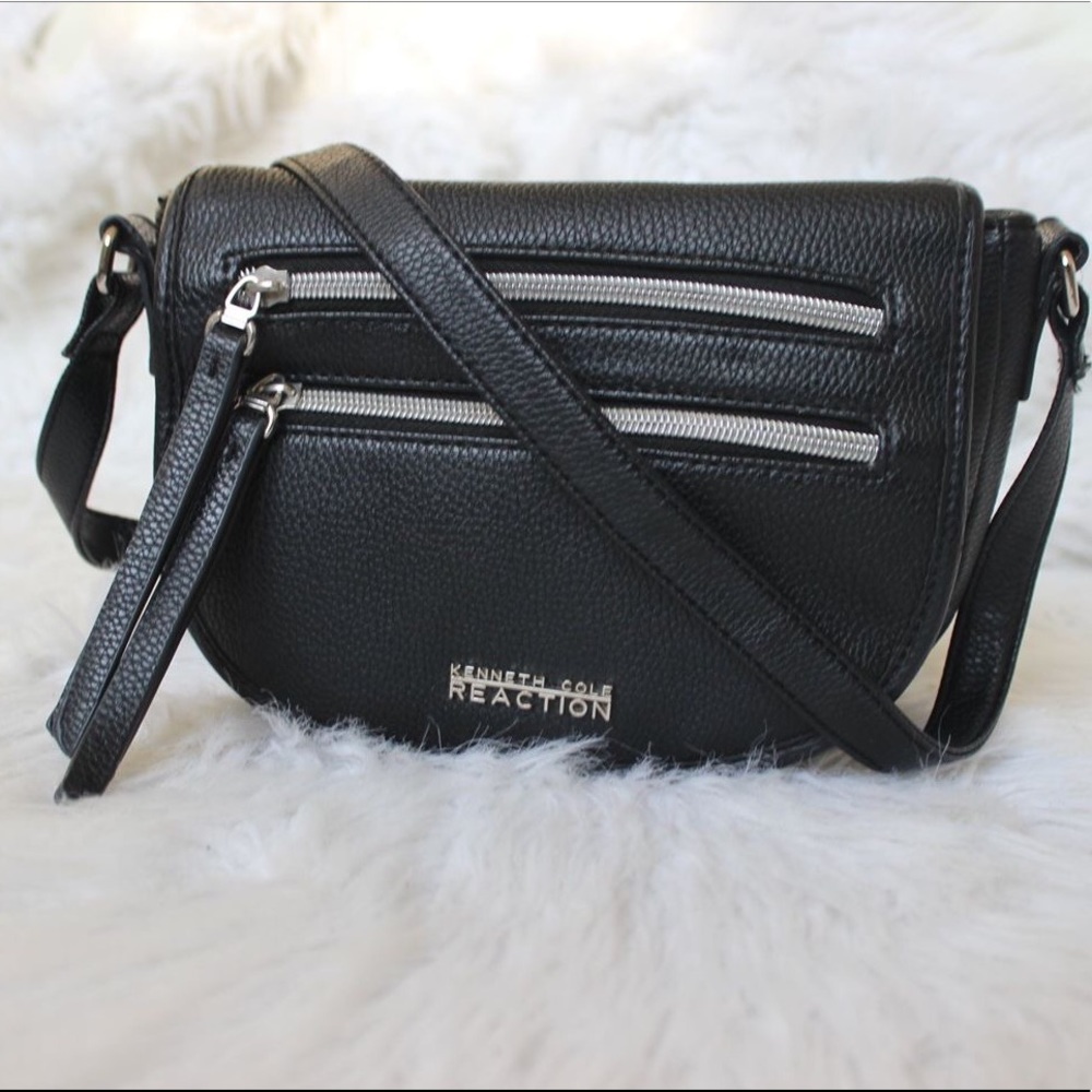 Kenneth Cole Reaction Womens Leather Crossbody Bag